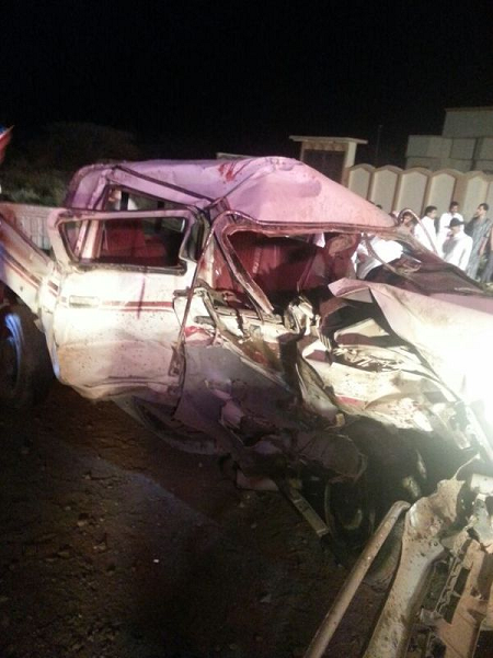 بالصور.. 4 وفيات في حادث مروع على طريق نمرة- المخواة