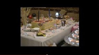 بالفيديو.. سعودية تحتفل بزفاف زوجها على امرأة ثانية