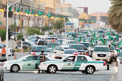 1100 رجل مرور و850 دورية في احتفالات الرياض بـ “اليوم الوطني”