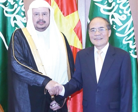 إشادة فيتنامية بزيارة رئيس “الشورى” في تعزيز الصداقة