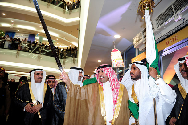 تركي بن عبدالله: أهالي الرياض يقضون أجمل الأوقات بمهرجان التسوق