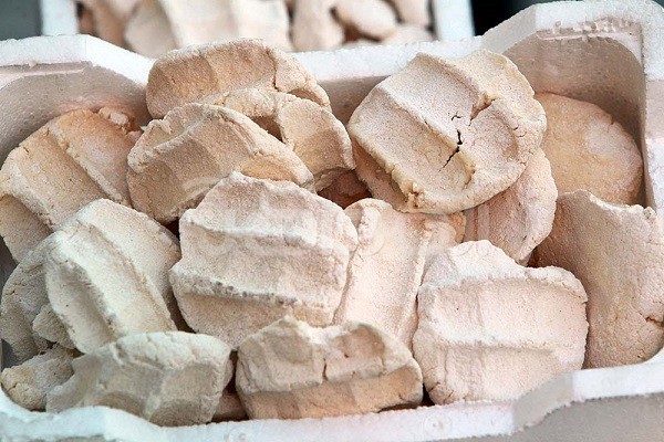 بالصور.. سوق السمن والأقط يعاني من غياب الزبائن