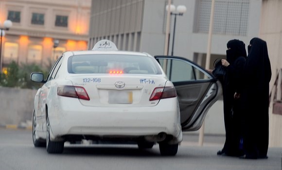 حدث في الرياض.. سائق تاكسي يتحرش بالنساء