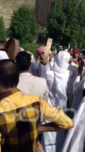 شاهد بالصور .. خارجون من “محبس الجن” يرقصون فرحاً بالعيد