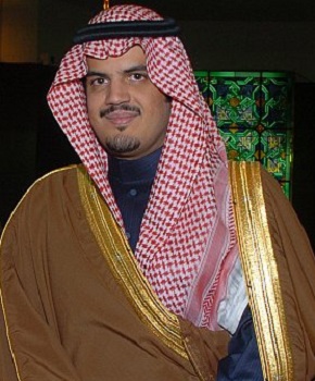 سعود بن منصور: الصحة تحتاج إلى وزير “مدير”