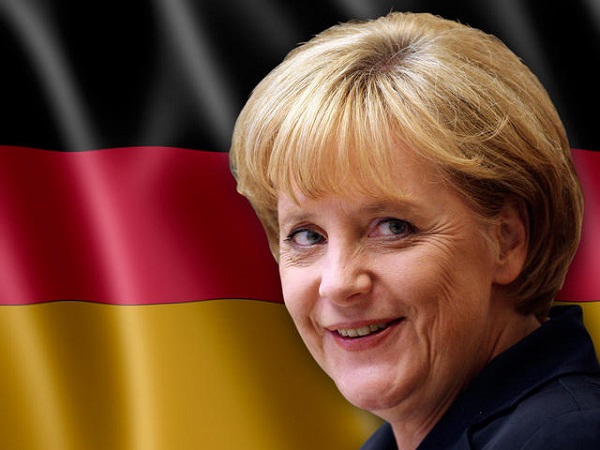 ميركل تؤكد معارضة ألمانيا لإرسال سلاح إلى سوريا
