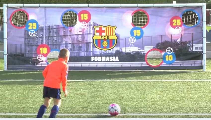 فيديو مثير لناشئي فريق برشلونة
