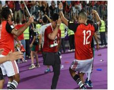 بالفيديو.. فرحة معاق بعد تأهل مصر لكأس العالم