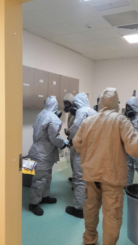 بالصور.. مدني الرياض يباشر تسرب مادة كيميائية بمستشفى الملك خالد