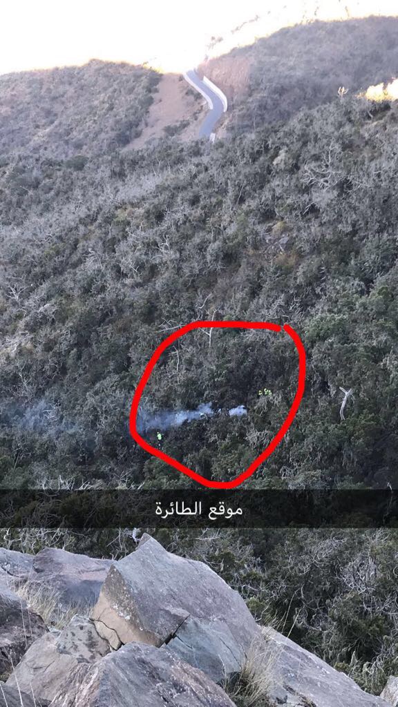 شاهد بالصور.. حطام طائرة الأمير منصور المنكوبة في عسير