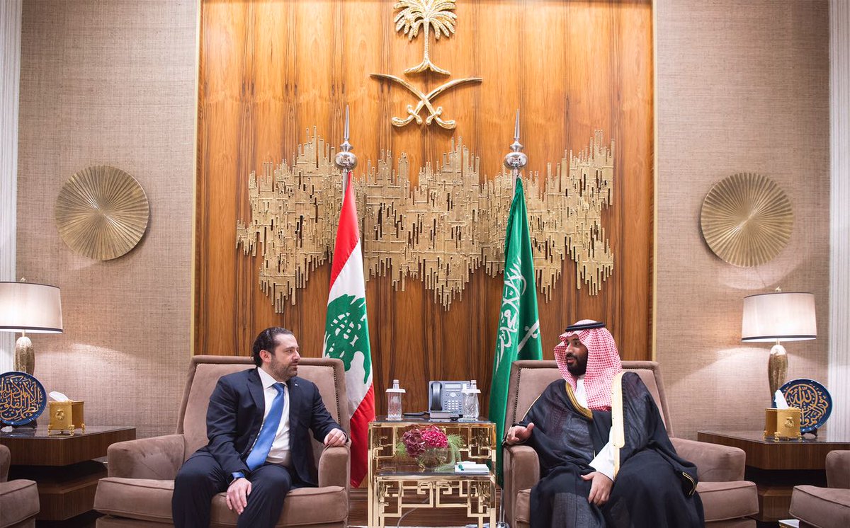 ولي ولي العهد يبحث مع رئيس وزراء لبنان العلاقات الثنائية