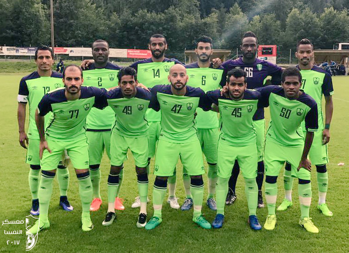 الأهلي يحسم مصير قائد المنتخب الكوستاريكي