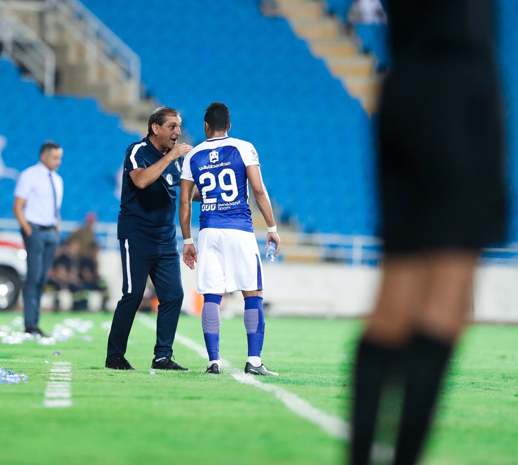 مدرب الهلال يطلق قذائفه قبل مواجهة العين