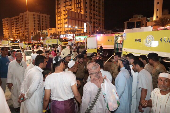 تفاصيل إخلاء 600 حاج إثر حريق فندق بحي العزيزية في مكة
