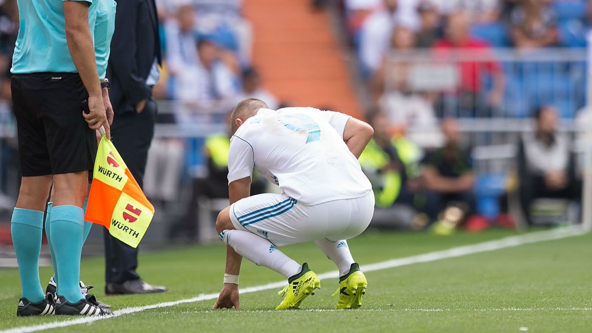 بالصور.. بنزيما يوجه ضربة قاسية لريال مدريد