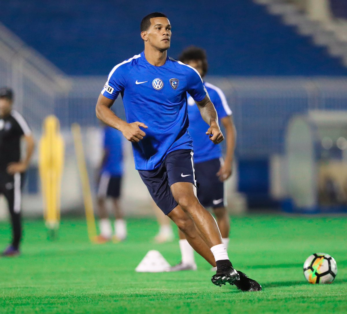 بالأرقام.. ما قدمه ريفاس مع الاتحاد قبل مشاركته الأولى برفقة الهلال