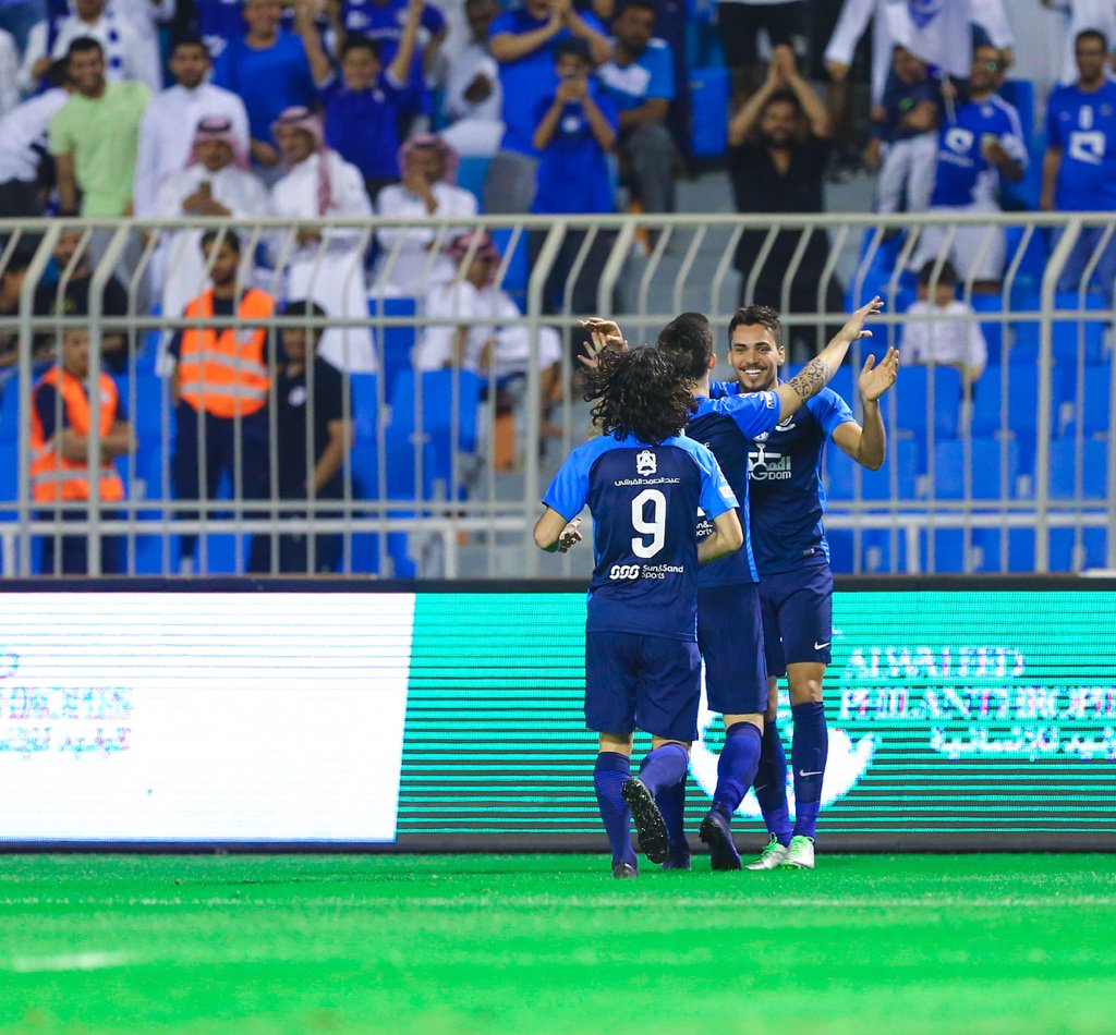 اتفاق ثلاثي يُعيد نجوم الهلال من معسكر الأخضر بالبرتغال