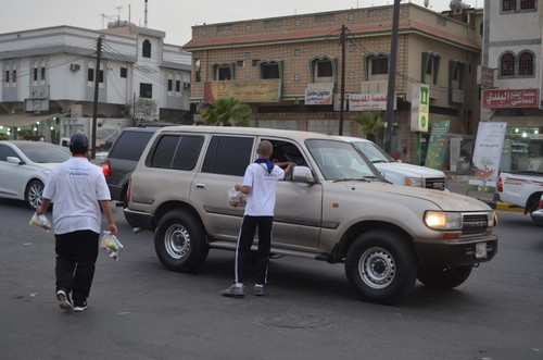 جوالة الرئاسة لرعاية الشباب بعسير توزع ألفي وجبة صائم