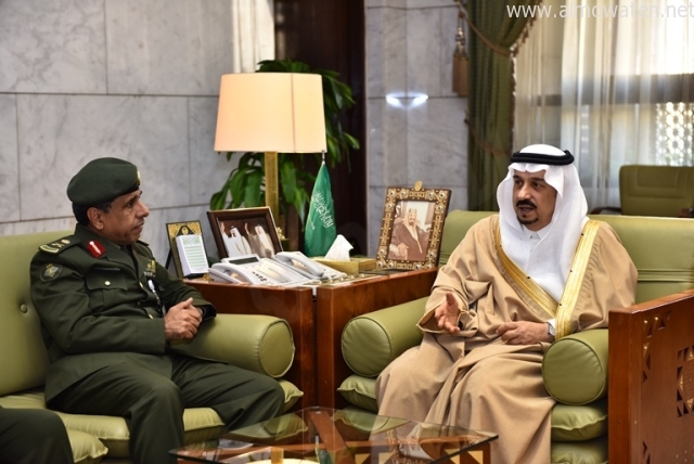 “المواطن” توثق بالصور استقبال أمير الرياض لمدير الجوازات