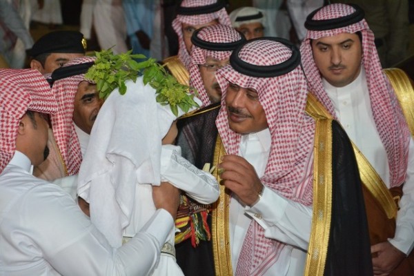 بالصور.. أمير الباحة يُطلق فعاليات مهرجان “ربيعنا أجمل 6” بالمخواة