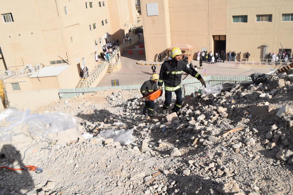 بالصور.. وفاة شخصين إثر انهيار مبنى قيد الهدم في الرياض‎‏