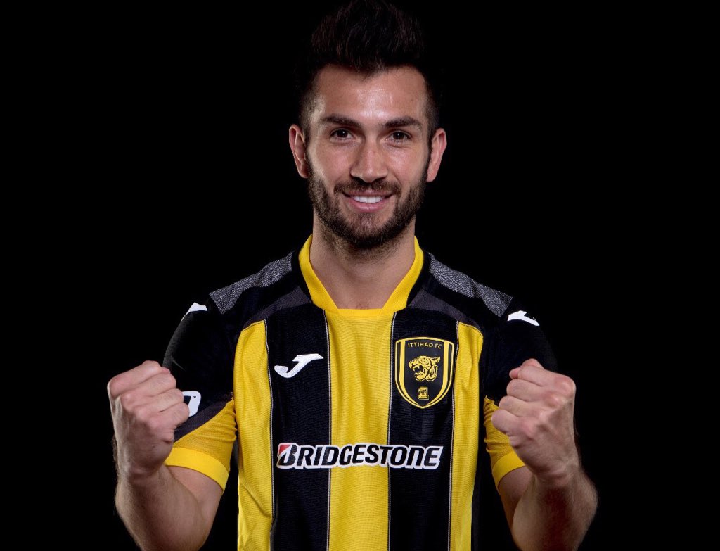 الاتحاد يحدد موعد تجديد عقد نجمه كارلوس فيلانويفا