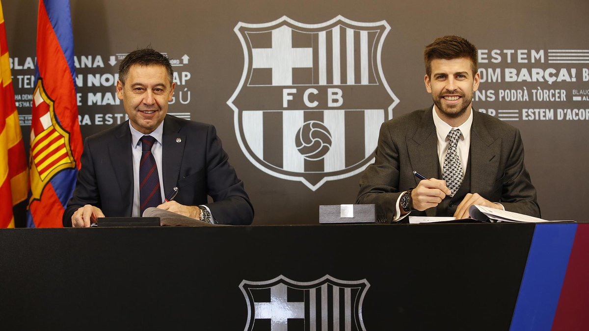 بيكيه يوقع عقدًا جديدًا مع برشلونة حتى 2022