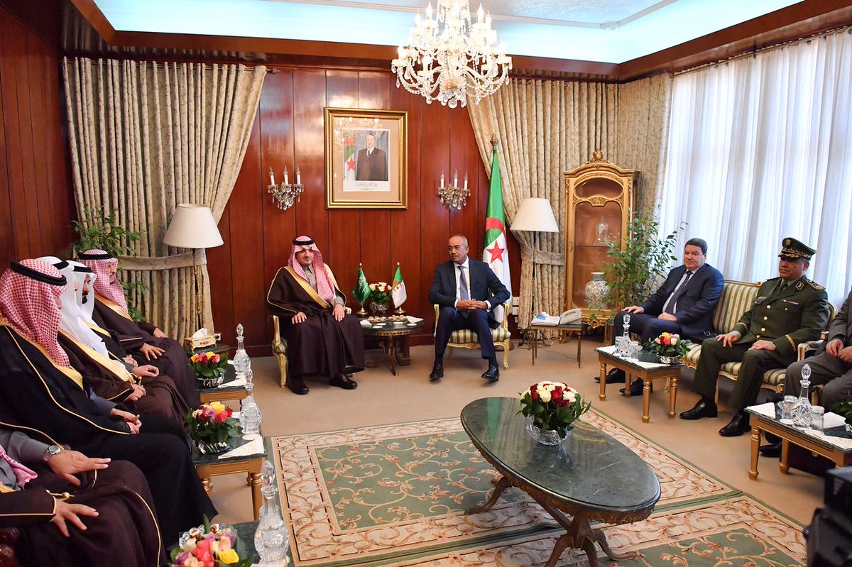 الأمير عبدالعزيز بن سعود بن نايف يبحث العلاقات الثنائية مع وزير الداخلية الجزائري