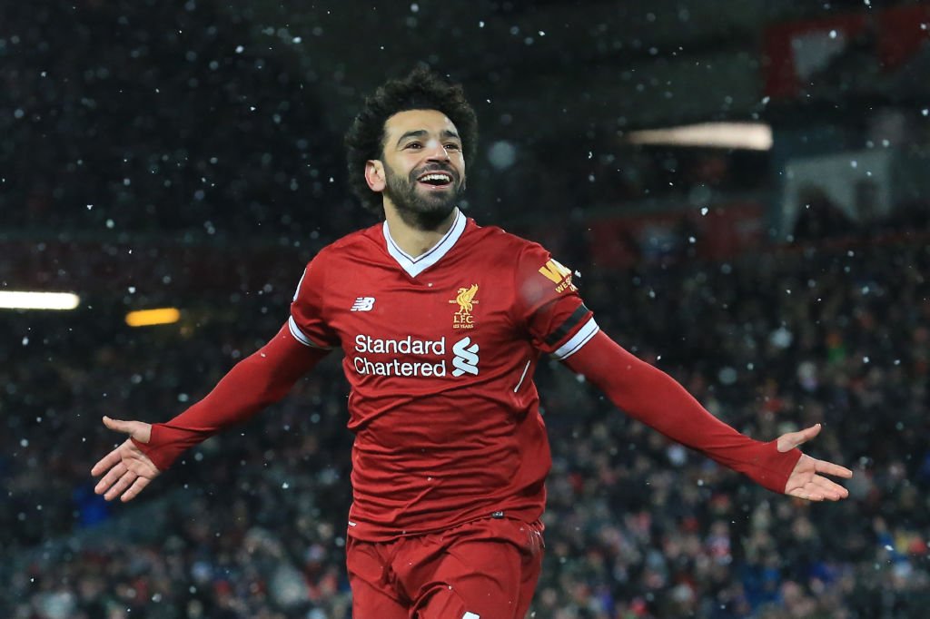 هل يصل محمد صلاح إلى مستوى ميسي؟