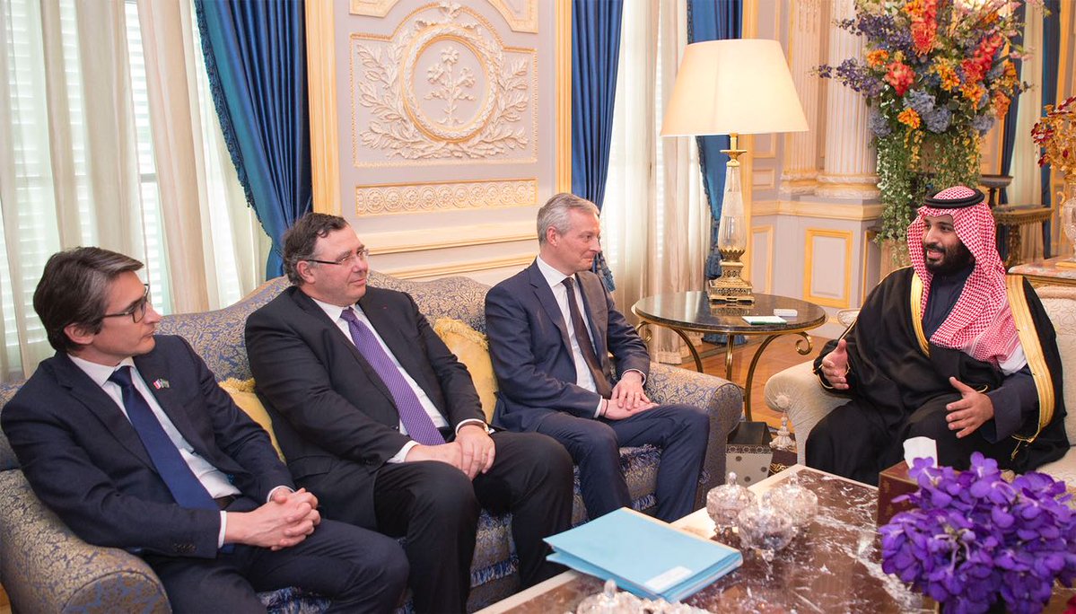 ولي العهد يبحث تعزيز الشراكة مع وزير المالية ورجال الأعمال الفرنسيين في باريس
