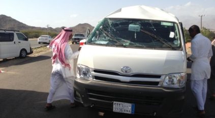 إصابة 4 طالبات في حادث تصادم حافلتين بـ”حجرة الباحة”