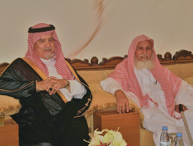 نائب وزير الدفاع يشرّف “ابن شفلوت” بمنزله في الرياض