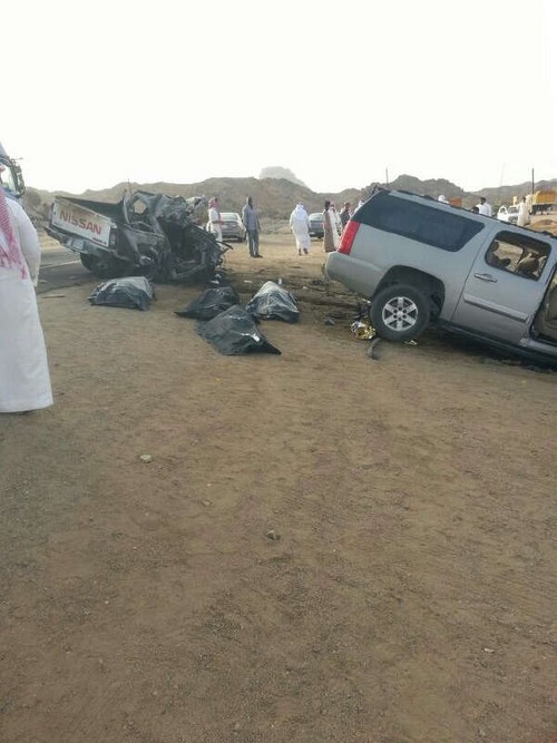 وفاة 6 وإصابة 8 في حادث مروع على طريق بيشة- الخميس