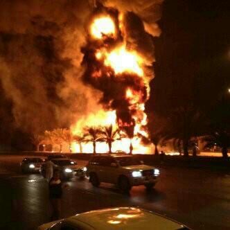 وفاة شخص في حريق شب بناقلة وقود ومركبتين على دائري الرياض