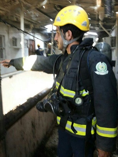 إصابة 4 بحروق في التهام النيران لصالة شقة بخالدية نجران