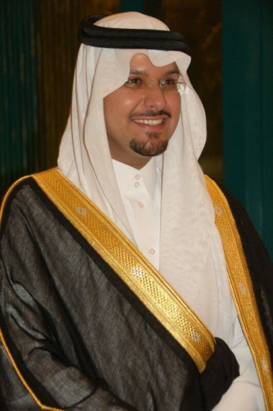 الأمير سعود بن عبد الرحمن يطمئن على صحة “ابن نومة”