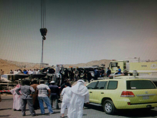 انتشال قائد شاحنة احتجز نتيجة انقلابها في مكة