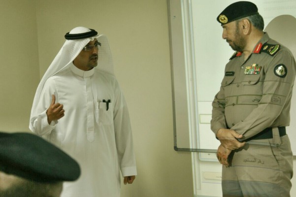 الصولي يتفقد دورة تقنية المعلومات لمنسوبي شرطة مكة
