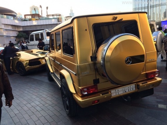 سيارات الذهب السعودية تخطف الأضواء في دبي
