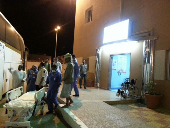 مستشفى البرك يسعف معتمرين يمنيين أصيبوا في الطريق إلى مكة