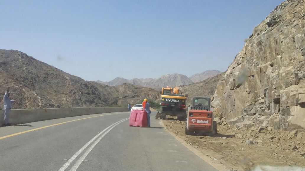 محطة تحويل جديدة و14 مغذيًا لدعم الخدمة الكهربائية بأضم خلال شهر