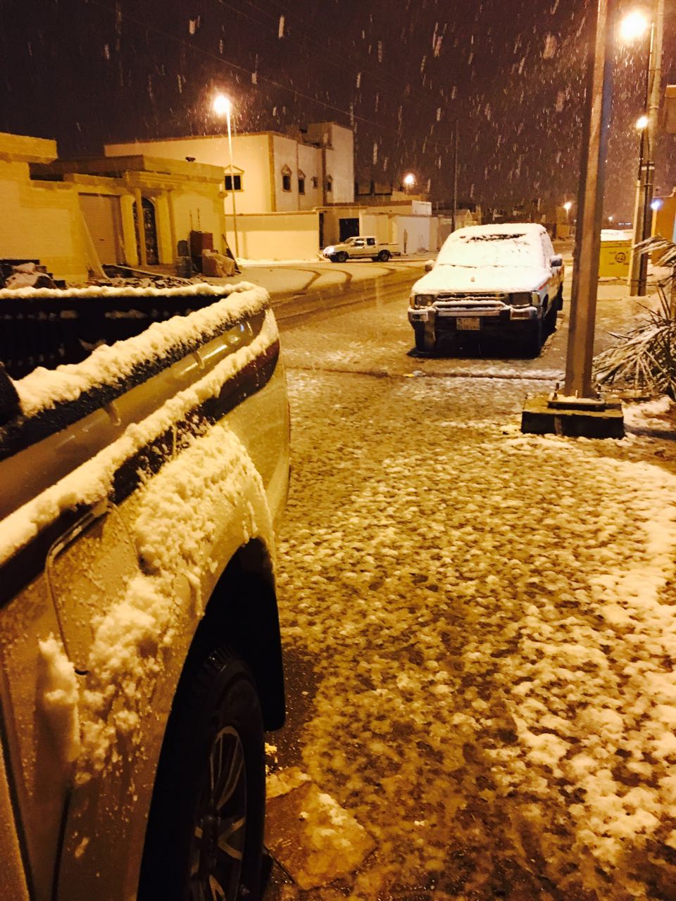 تساقط الثلوج على محافظة طريف