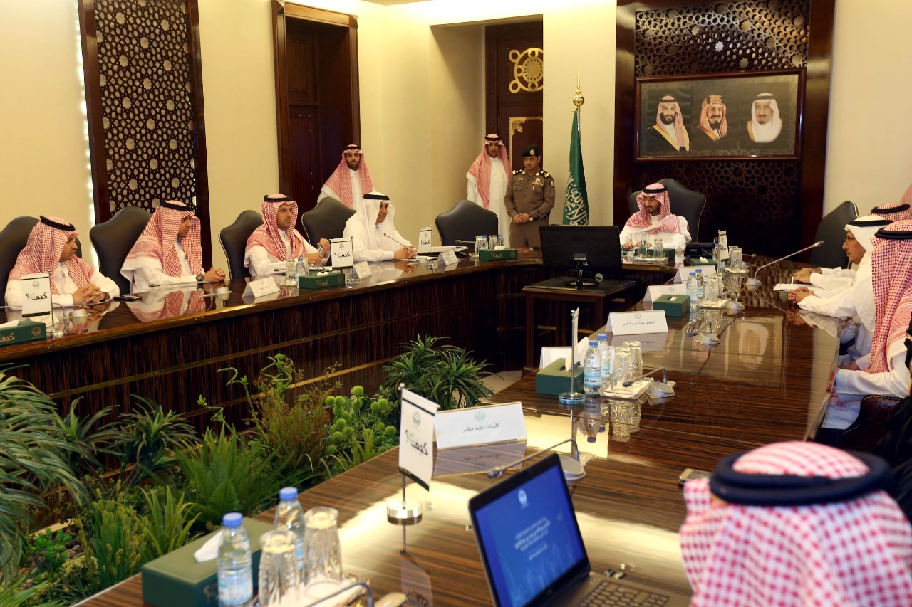 نائب أمير مكة يطلع على أعمال ملتقى مكة الثقافي بشعار كيف نكون قدوة؟