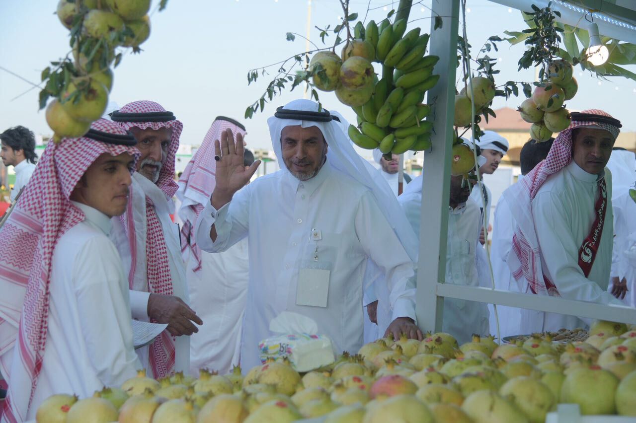 بالصور.. مبيعات مهرجان رمان الباحة تتجاوز 3 ملايين ريال