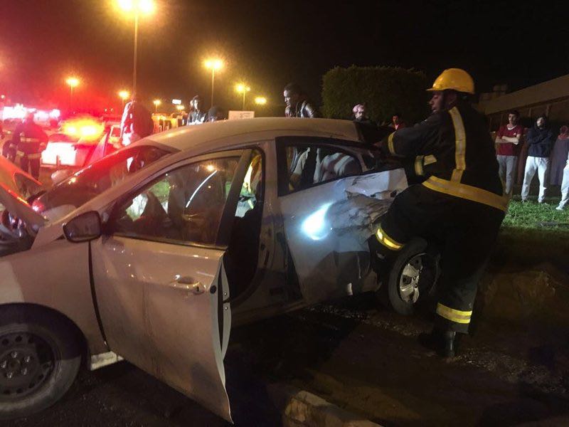 ٥ إصابات في حادث تصادم بطريق وادي وج بالطائف