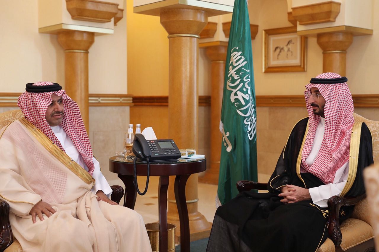 نائب أمير مكة يلتقي مدير المجاهدين في المنطقة