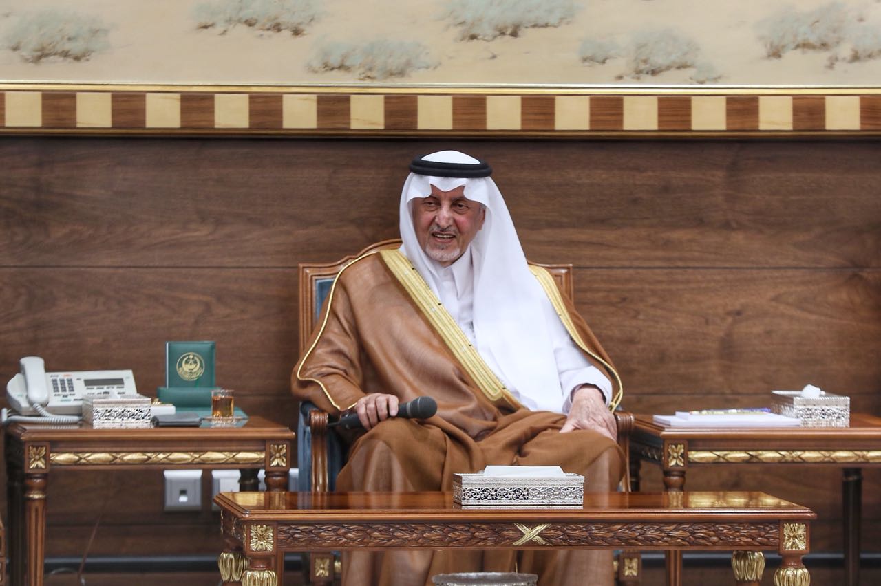 أمير مكة يحتضن 250 شابًا في حوار أبوي مفتوح