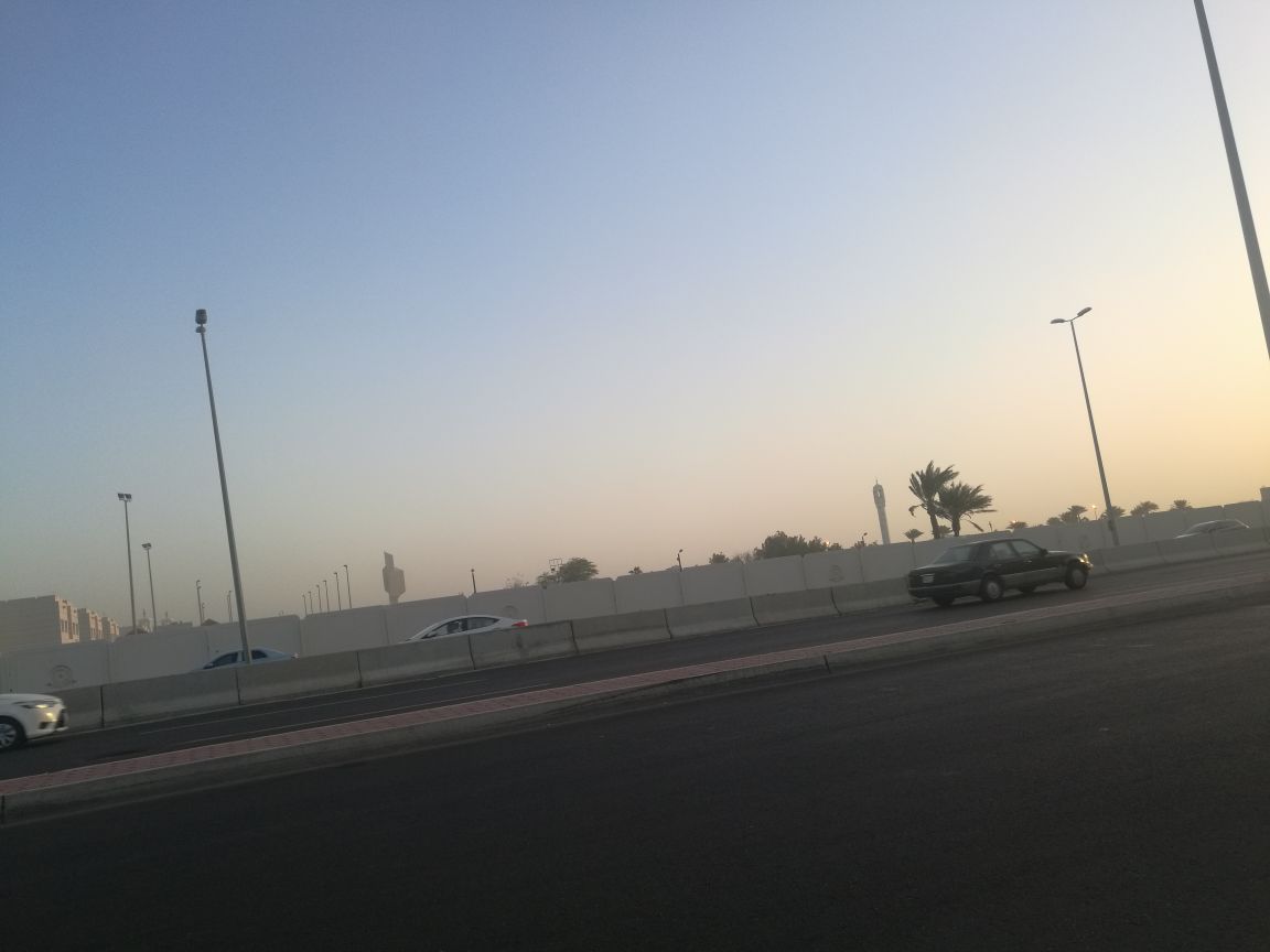 بالصور.. “المواطن” توثق عودة أجواء جدة للهدوء بعد موجة الغبار