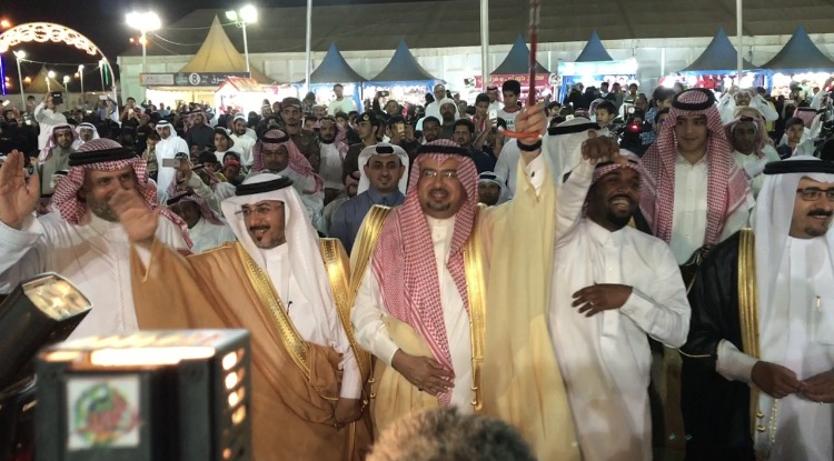 شاهد.. المتحمي وآل شريم يشاركان في لعبة “الرايح”