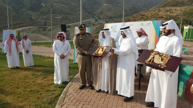 بالصور.. آل فردان يُدشن المشروع الوطني الكشفي لحماية البيئة ونظافتها